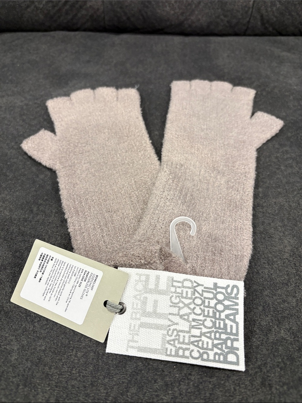 Barefoot Dreams CozyChic Lite Fingerless Gloves Taupe Pewter One Size NEW - Picture 4 of 4